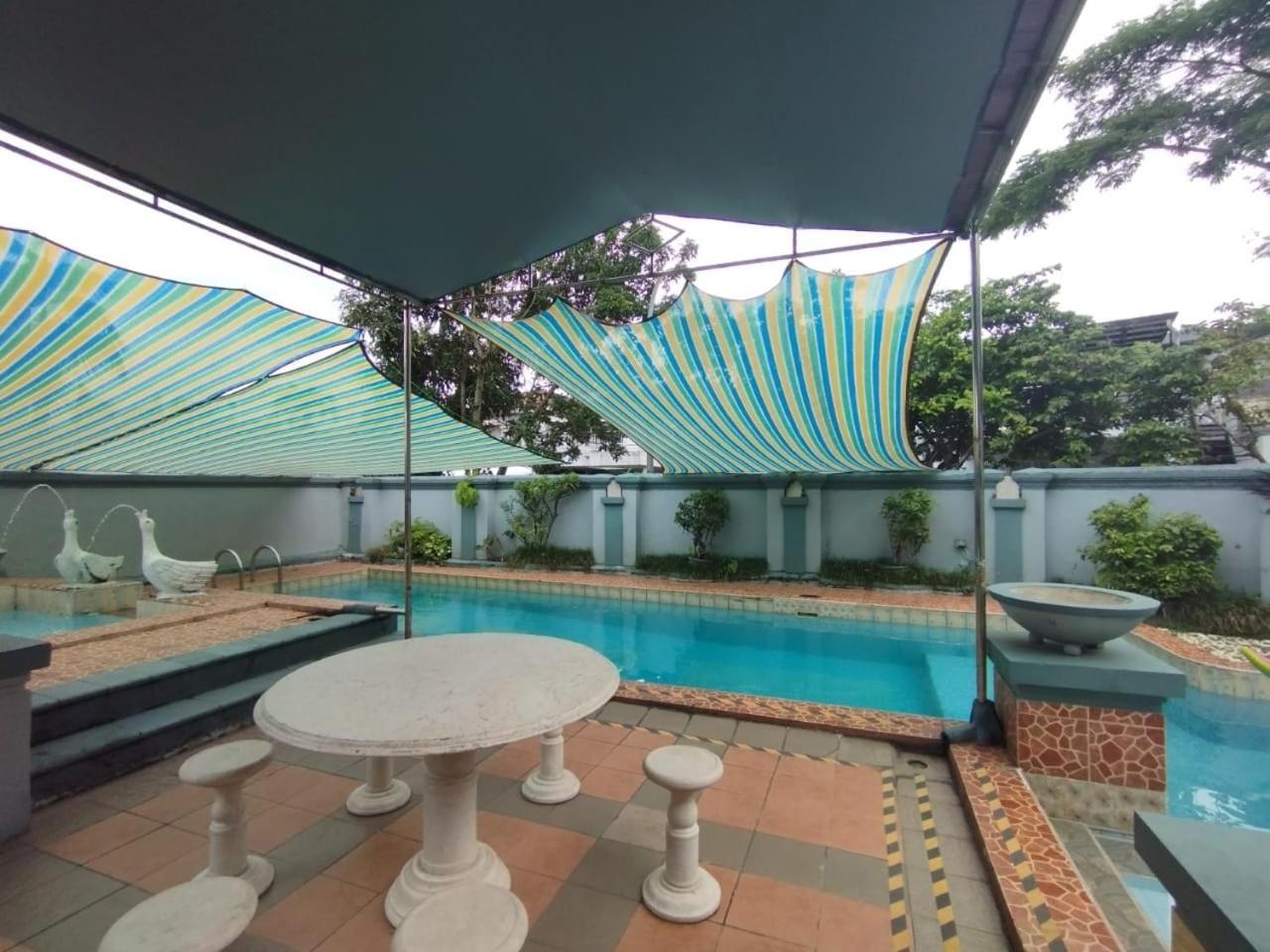 Vila Princess,Sentul 4Bedroom Dan Tenda Camping,Private Pool, Tenis Meja, Mini Billiard, Karaoke, Ayunan,Bbq, 08Satu3 80Satu6 4Satu5Satu Bogor Buitenkant foto