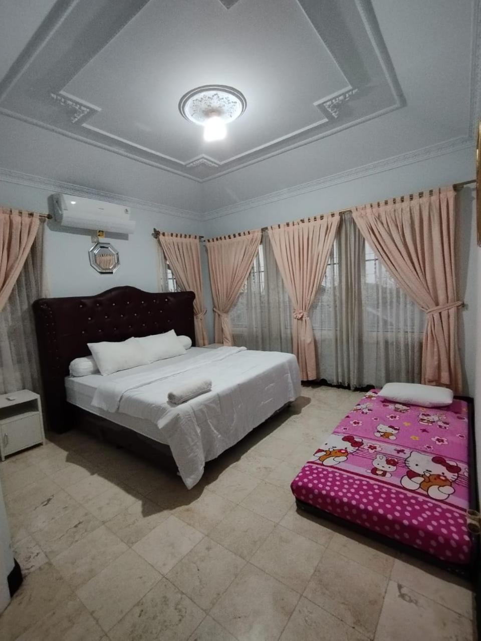 Vila Princess,Sentul 4Bedroom Dan Tenda Camping,Private Pool, Tenis Meja, Mini Billiard, Karaoke, Ayunan,Bbq, 08Satu3 80Satu6 4Satu5Satu Bogor Buitenkant foto