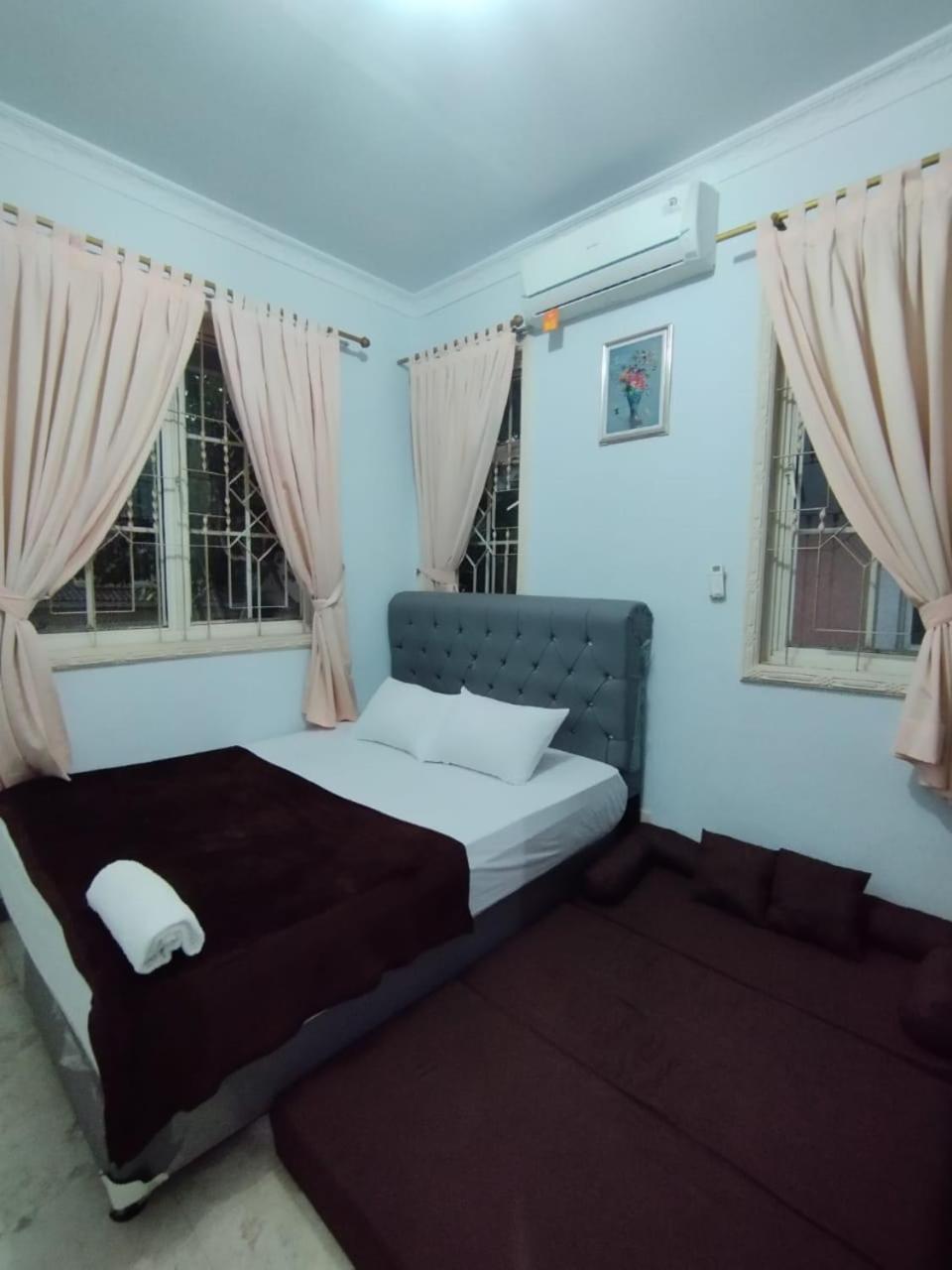 Vila Princess,Sentul 4Bedroom Dan Tenda Camping,Private Pool, Tenis Meja, Mini Billiard, Karaoke, Ayunan,Bbq, 08Satu3 80Satu6 4Satu5Satu Bogor Buitenkant foto
