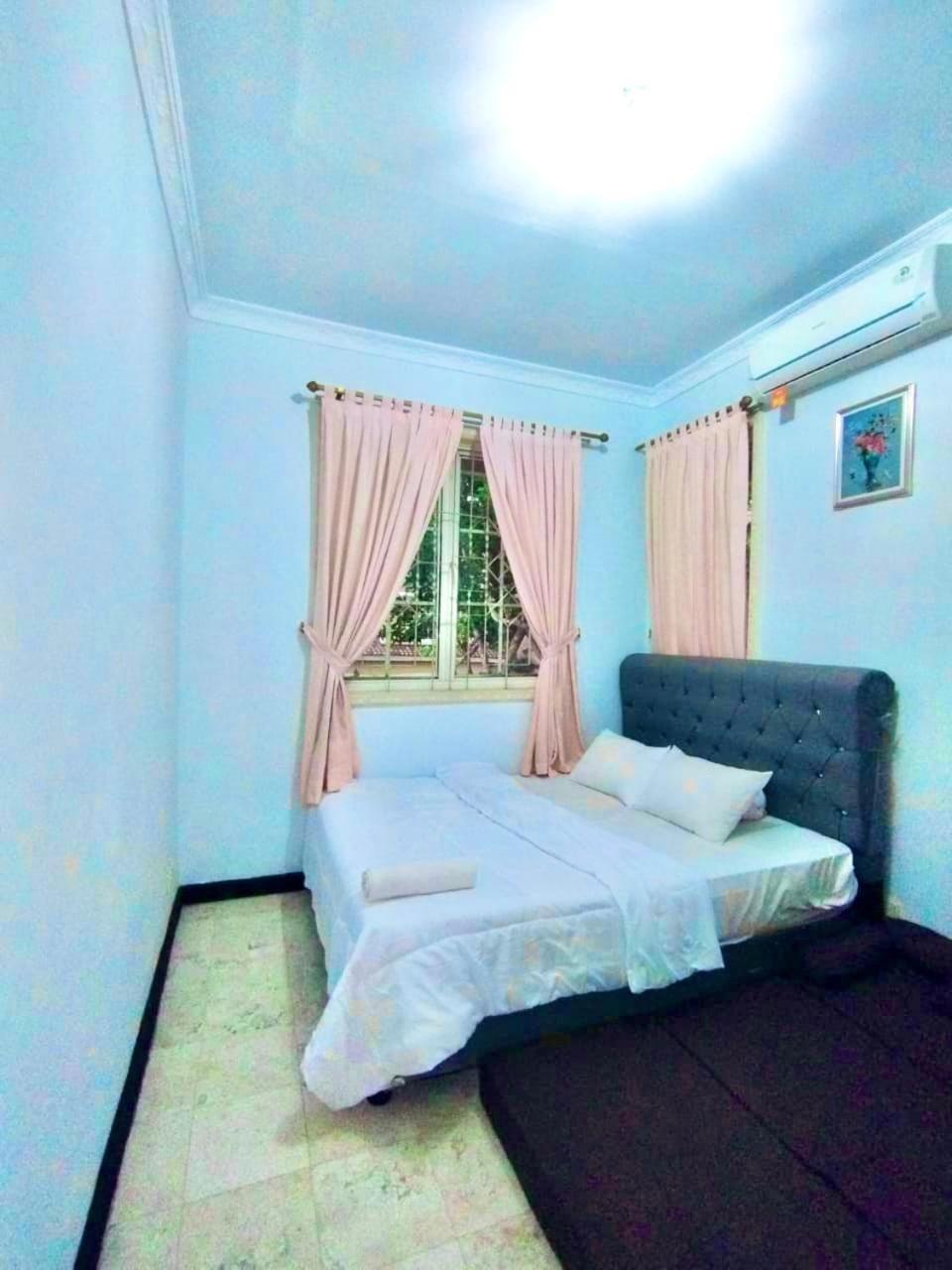 Vila Princess,Sentul 4Bedroom Dan Tenda Camping,Private Pool, Tenis Meja, Mini Billiard, Karaoke, Ayunan,Bbq, 08Satu3 80Satu6 4Satu5Satu Bogor Buitenkant foto