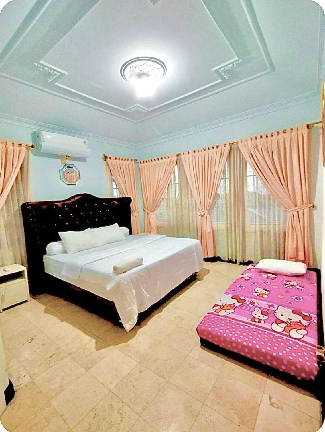 Vila Princess,Sentul 4Bedroom Dan Tenda Camping,Private Pool, Tenis Meja, Mini Billiard, Karaoke, Ayunan,Bbq, 08Satu3 80Satu6 4Satu5Satu Bogor Buitenkant foto